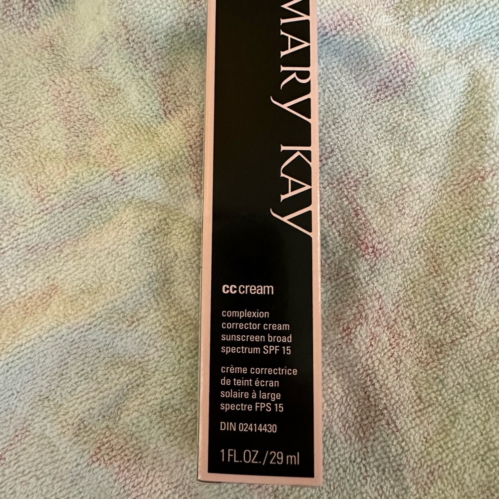 Mary Kay CC Cream SPF 15 Deep Color 1 Fl oz Brand New